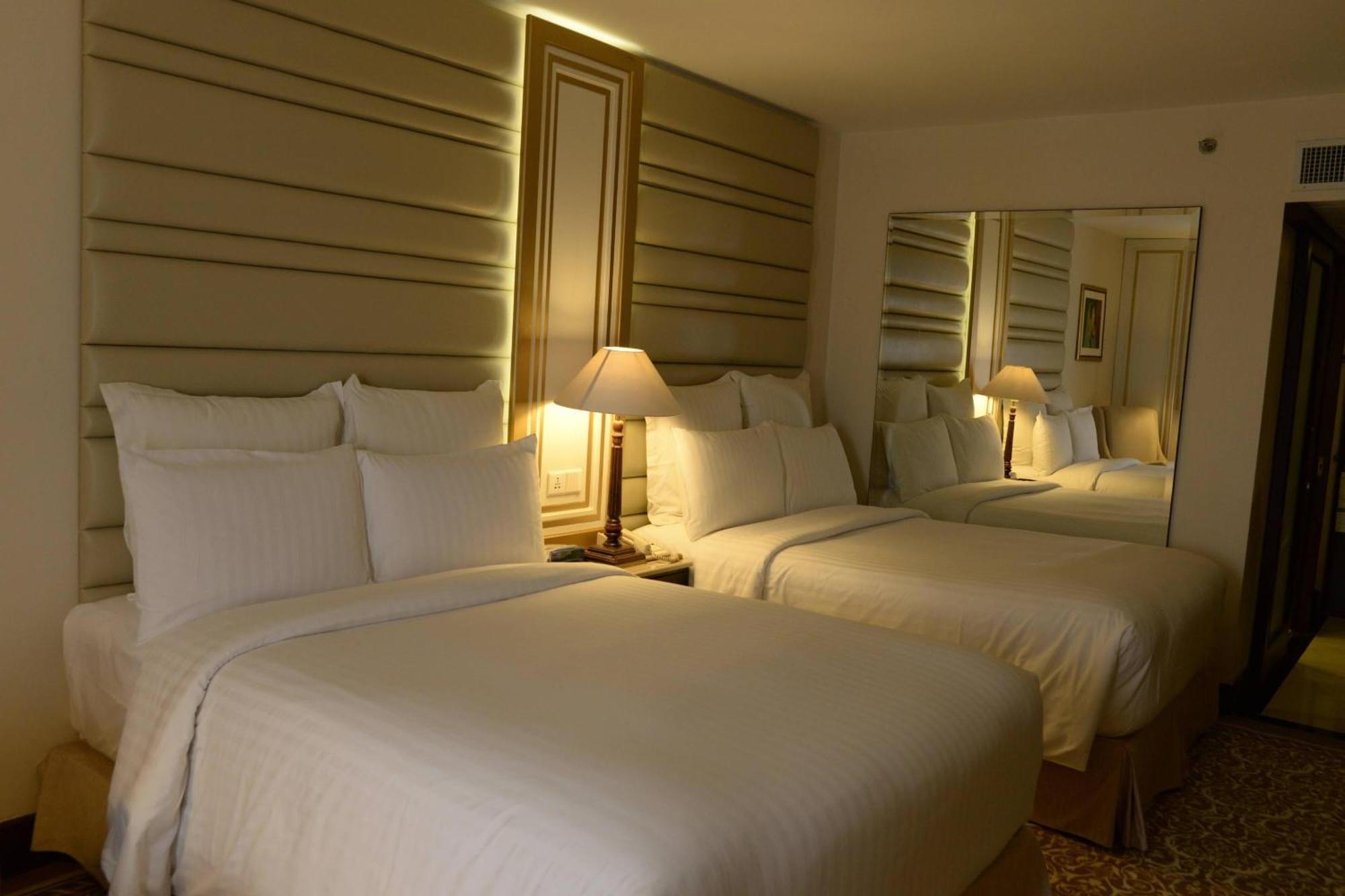 Karachi Marriott Hotel Exterior foto